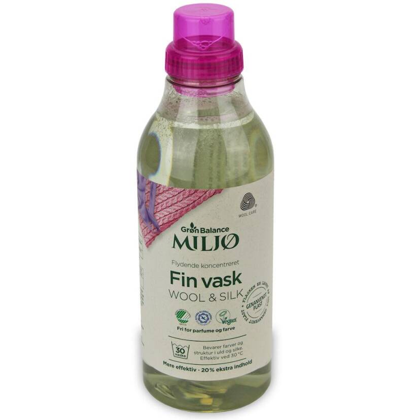 PŁYN DO PRANIA WEŁNIANYCH I JEDWABNYCH TKANIN (KONCENTRAT) 900 ml (30 PRAŃ) - GRON BALANCE